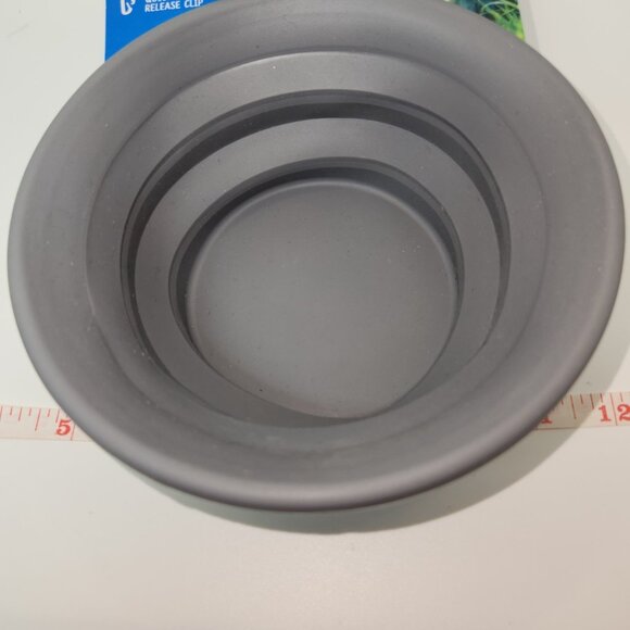 NWT Bark Supply Collapsible Dog Bowl 25.7oz Gray W/Belt Clip - Picture 3 of 10